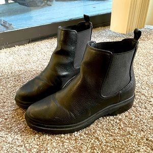 Mix No.6 Gwenda Chelsea Boots